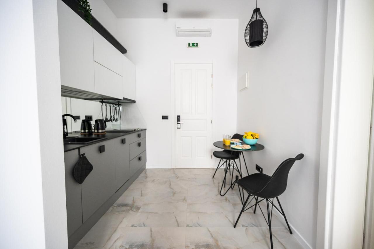 Old Town Design Apartments ซาราเยโว ภายนอก รูปภาพ