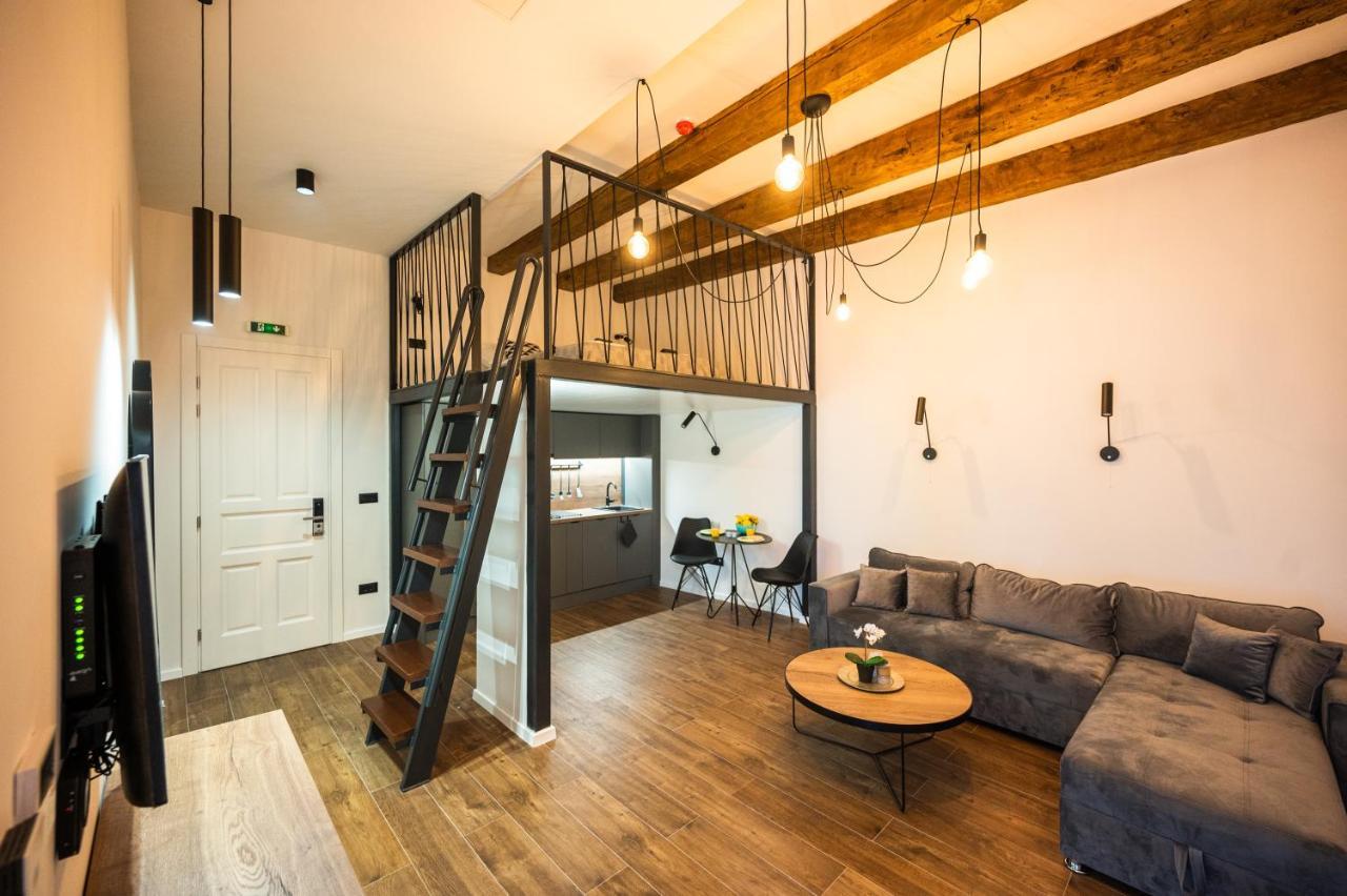 Old Town Design Apartments ซาราเยโว ภายนอก รูปภาพ